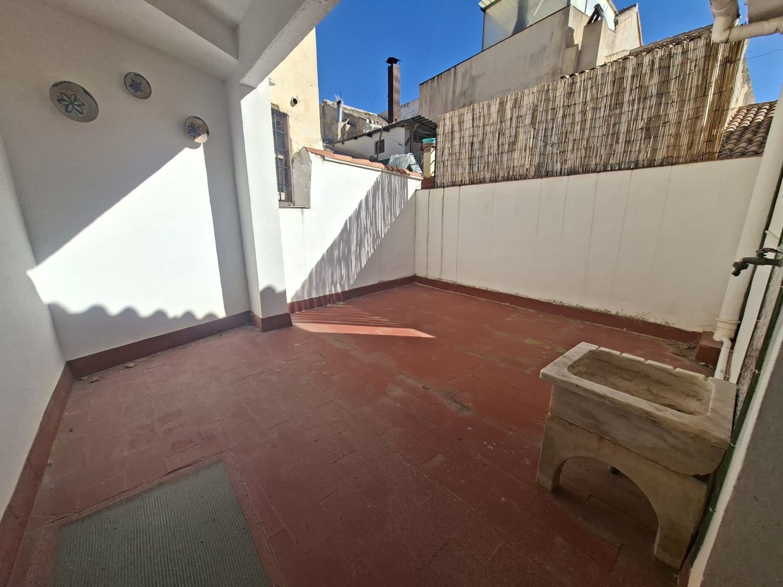 6 bedroom Townhouse for sale in Huescar - € 89,950 (Ref: 9841481)