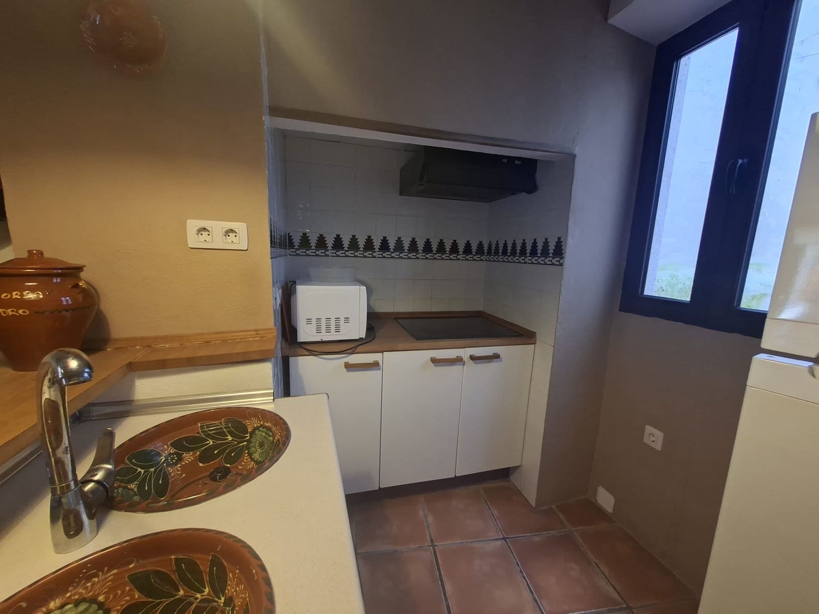 6 bedroom Townhouse for sale in Huescar - € 89,950 (Ref: 9841481)