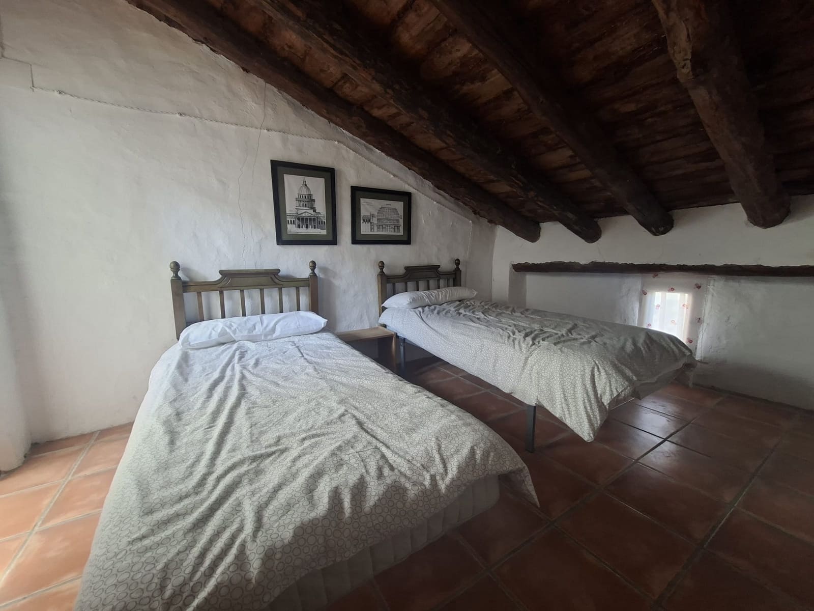 6 bedroom Townhouse for sale in Huescar - € 89,950 (Ref: 9841481)
