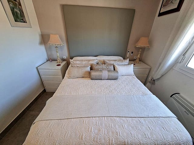 2 slaapkamer Huis te koop in Galera met garage - € 95.000 (Ref: 9841482)