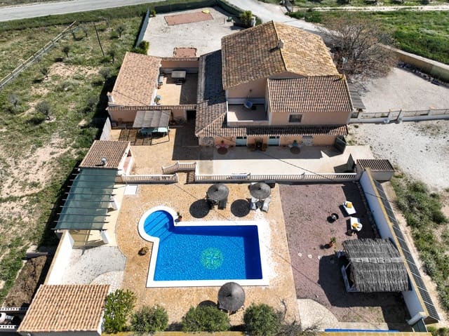 8 sypialnia Finka/Dom wiejski na sprzedaż w Abanilla z basenem - 629 000 € (Ref: 9841483)