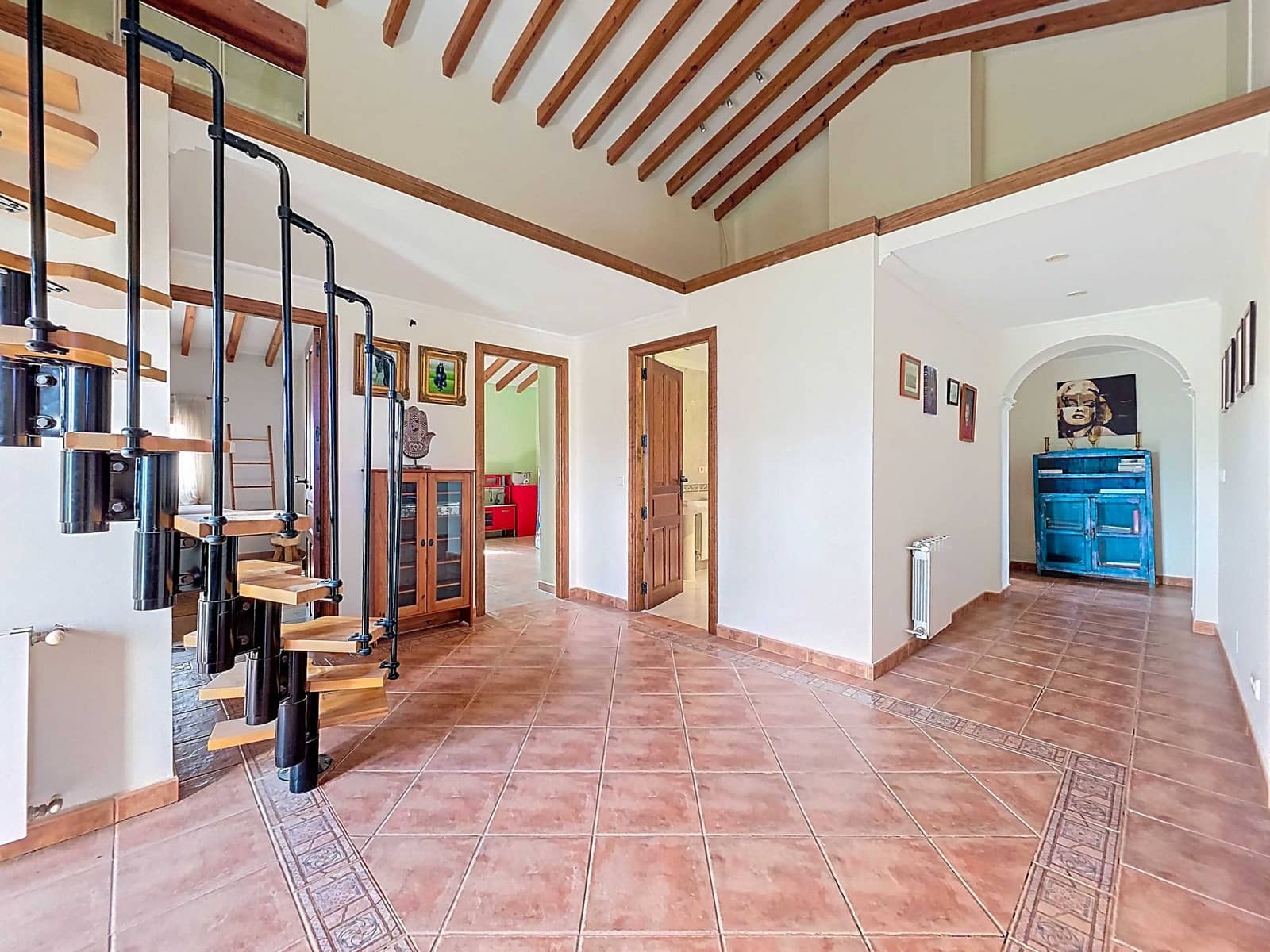 8 bedroom Finca/Country House for sale in Pinoso with pool - € 629,000 (Ref: 9841483)