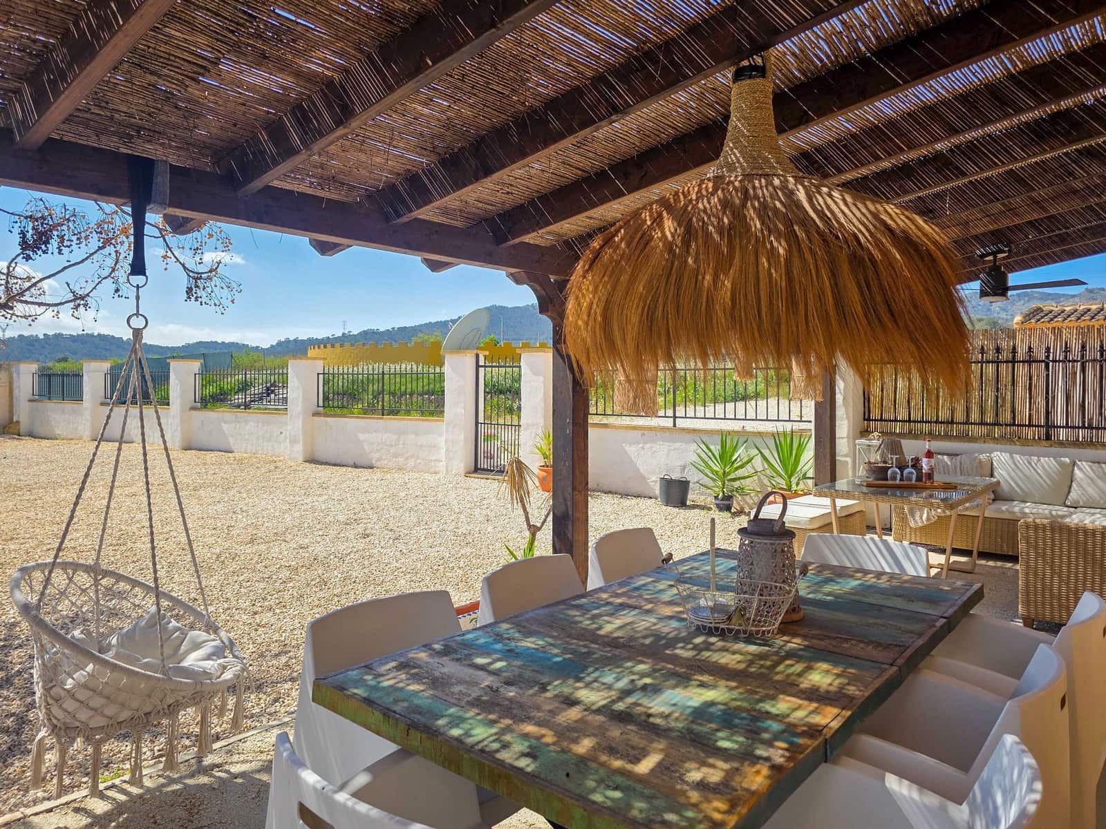 8 bedroom Finca/Country House for sale in Pinoso with pool - € 629,000 (Ref: 9841483)