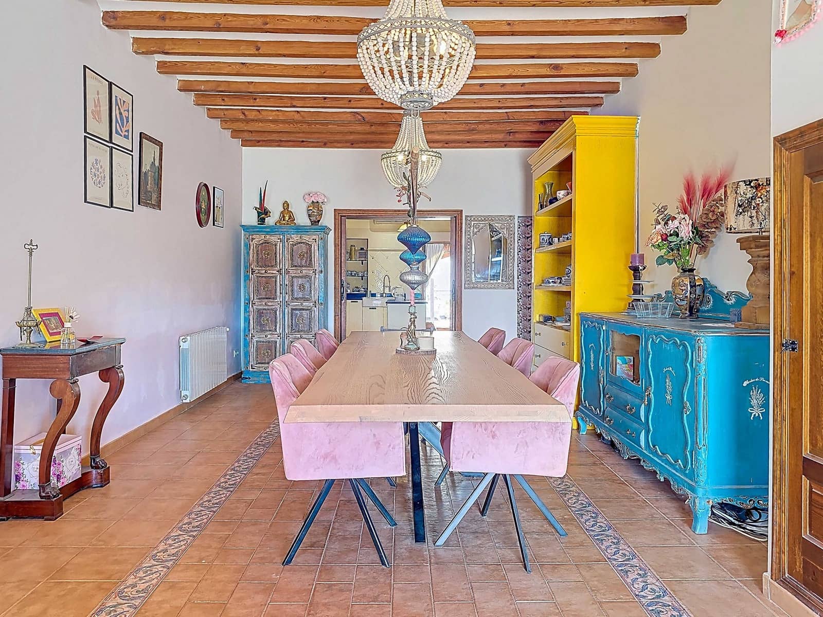 8 bedroom Finca/Country House for sale in Pinoso with pool - € 629,000 (Ref: 9841483)