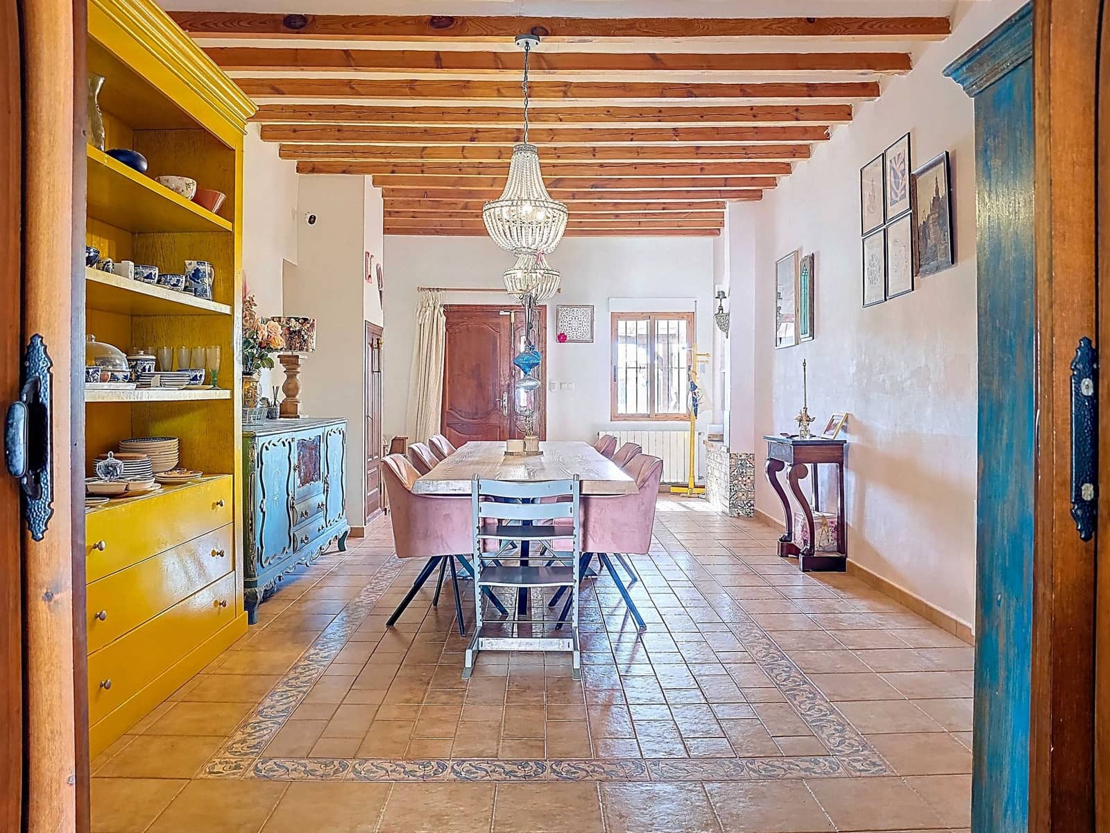 8 bedroom Finca/Country House for sale in Pinoso with pool - € 629,000 (Ref: 9841483)