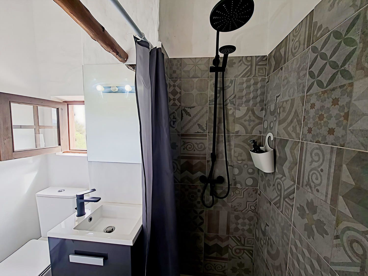 8 bedroom Finca/Country House for sale in Baza with pool garage - € 495,000 (Ref: 9841486)