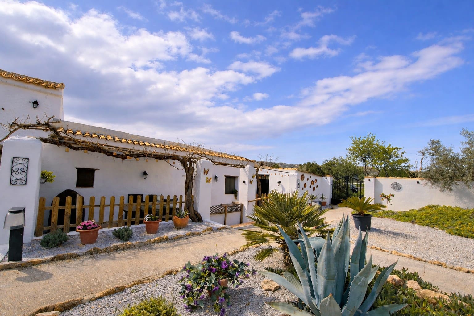 8 bedroom Finca/Country House for sale in Baza with pool garage - € 495,000 (Ref: 9841486)