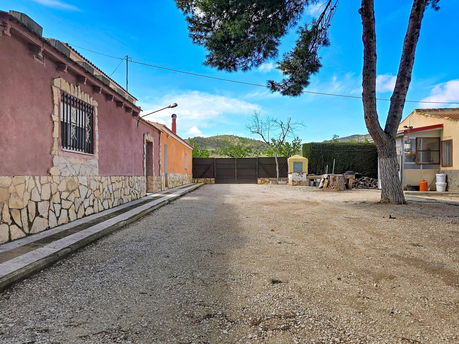 5 bedroom Finca/Country House for sale in Raspay with garage - € 339,000 (Ref: 9841488)