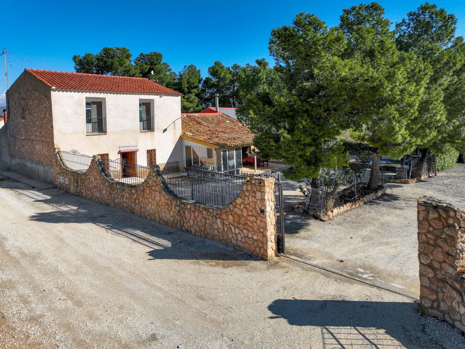 5 soverom Finca/Herregård til salgs i Pinoso med garasje - € 339 000 (Ref: 9841488)