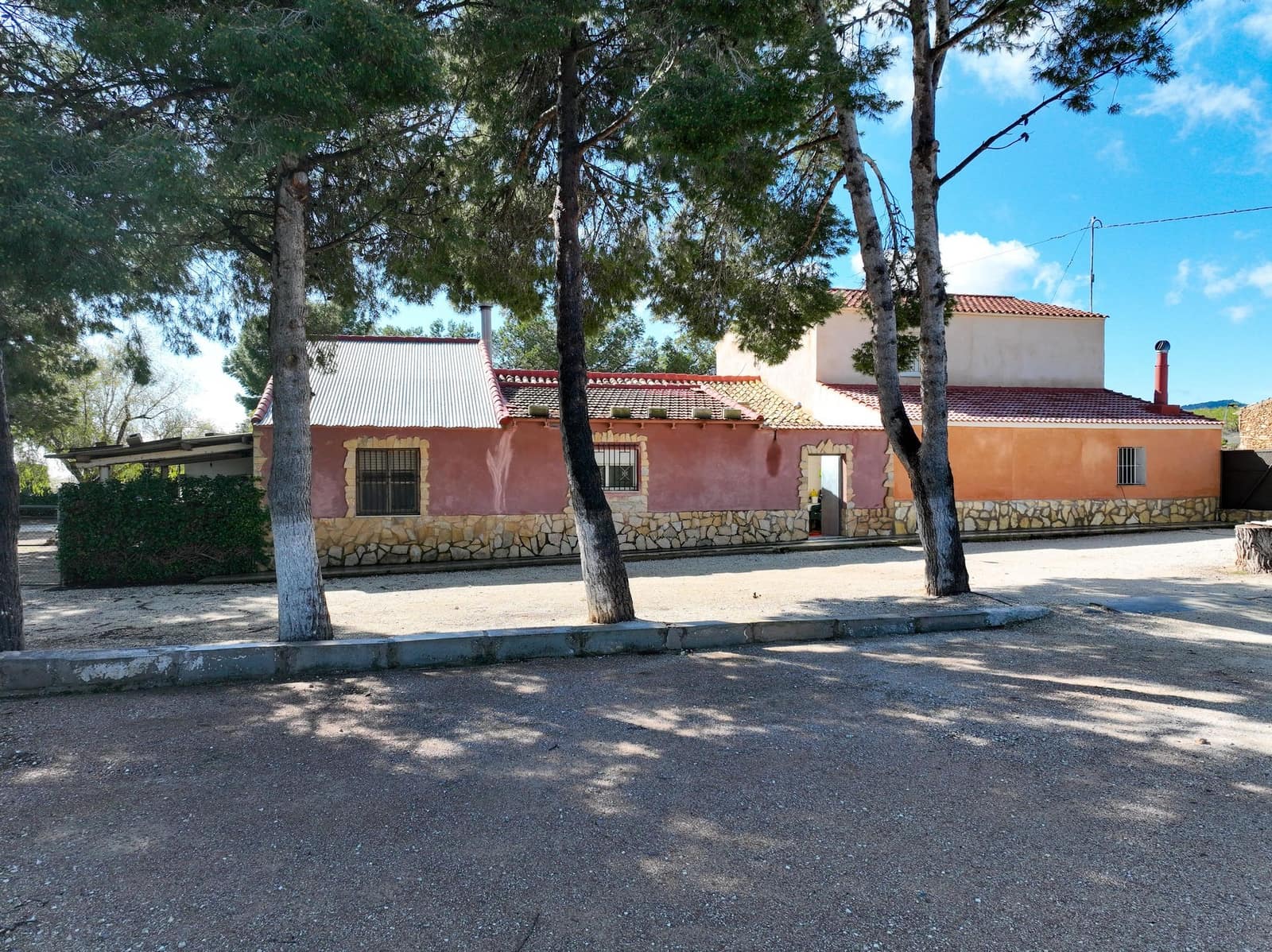 5 soverom Finca/Herregård til salgs i Pinoso med garasje - € 339 000 (Ref: 9841488)