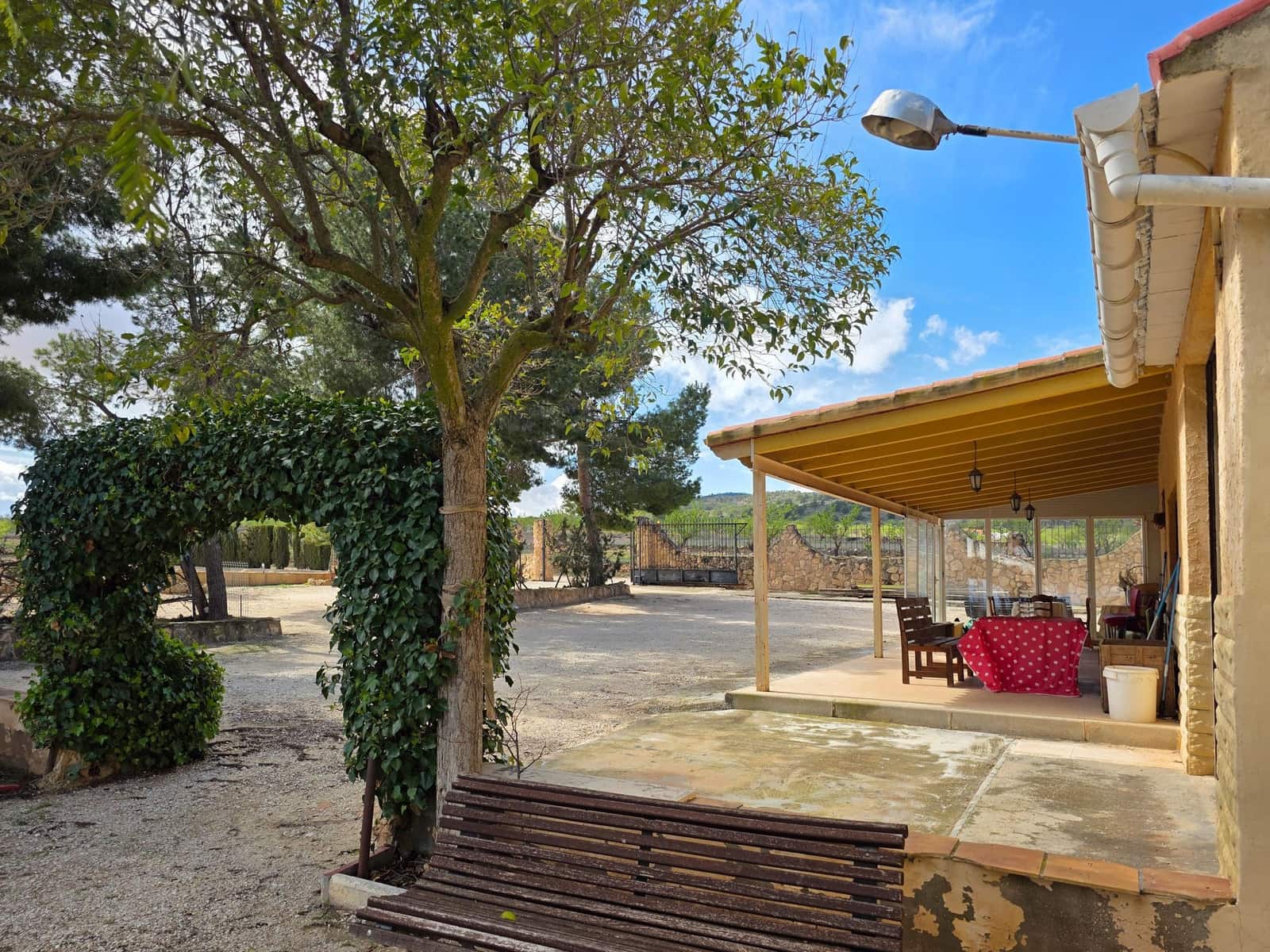 5 soverom Finca/Herregård til salgs i Pinoso med garasje - € 339 000 (Ref: 9841488)