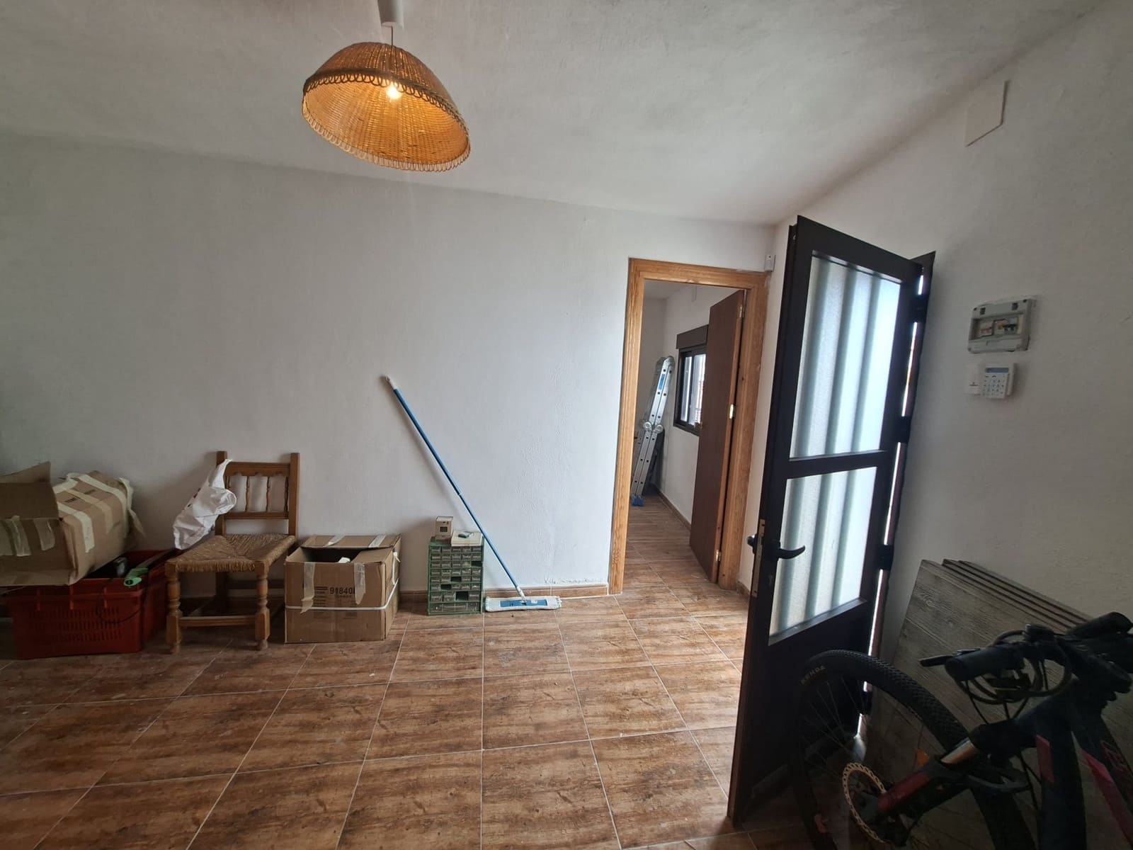 7 bedroom Cave House for sale in Freila - € 149,000 (Ref: 9841490)