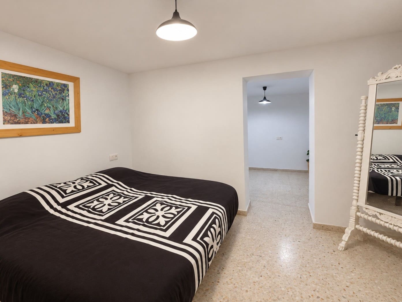 7 soveværelse Hulehus til salg i Freila - € 129.995 (Ref: 9841490)