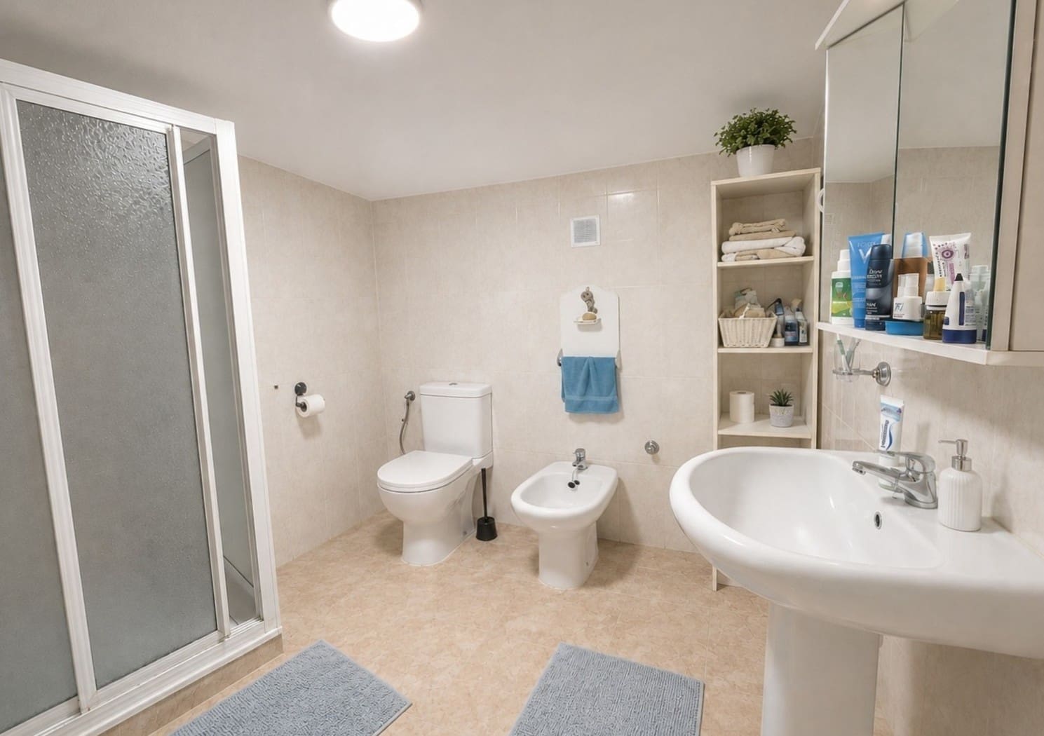 7 soveværelse Hulehus til salg i Freila - € 129.995 (Ref: 9841490)