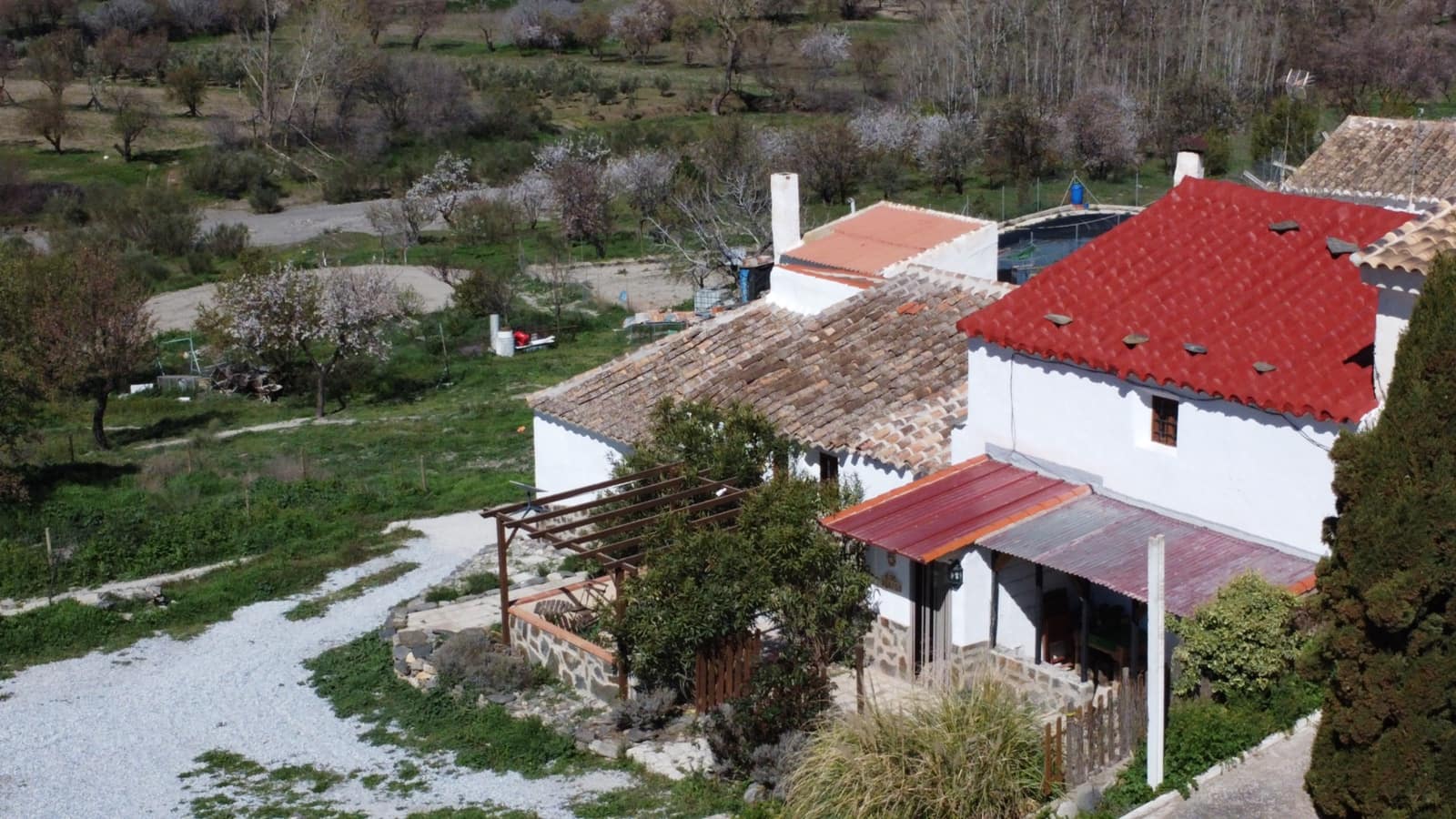 4 bedroom Finca/Country House for sale in Caniles - € 124,900 (Ref: 9841495)