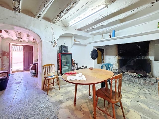 6 quarto Casa em Banda para venda em Torre del Rico, Jumilla com garagem - 69 950 € (Ref: 9841496)