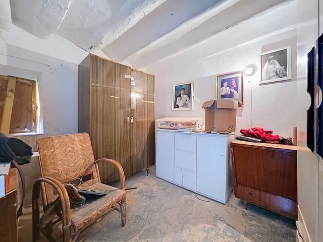 6 quarto Casa em Banda para venda em Torre del Rico, Jumilla com garagem - 69 950 € (Ref: 9841496)