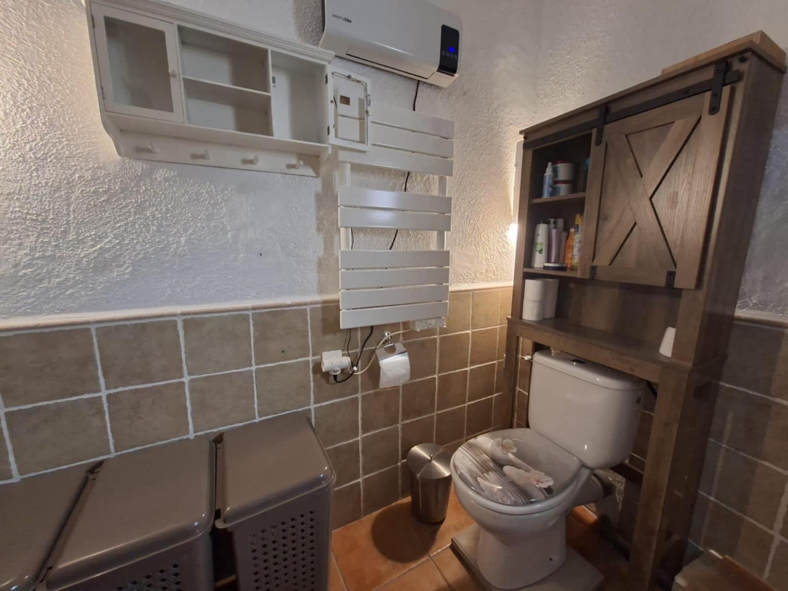 3 bedroom Cave House for sale in Huescar - € 129,950 (Ref: 9843779)