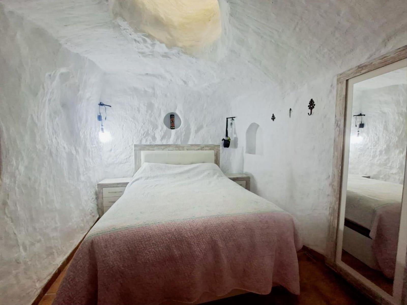3 bedroom Cave House for sale in Huescar - € 129,950 (Ref: 9843779)
