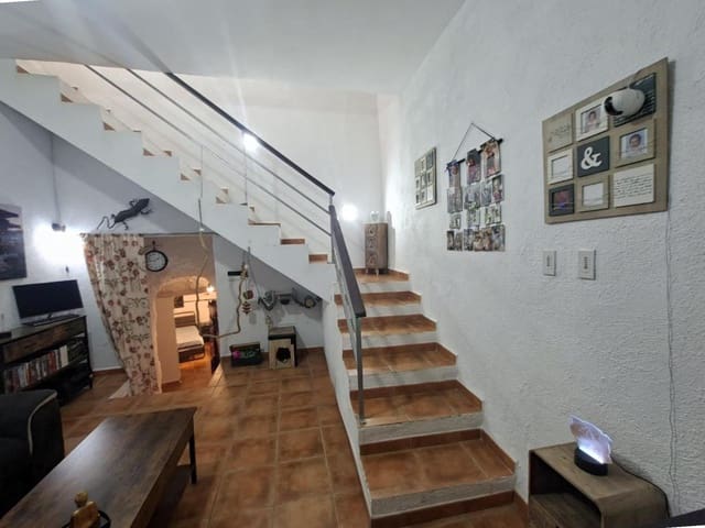 3 soveværelse Hulehus til salg i Huéscar - € 129.950 (Ref: 9843779)