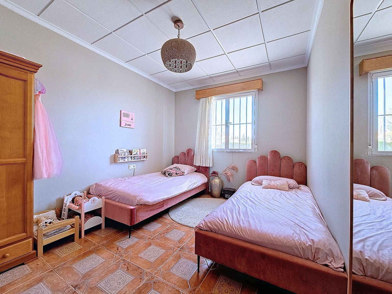 4 soverom Villa til salgs i Caudete med garasje - € 209 950 (Ref: 9882490)