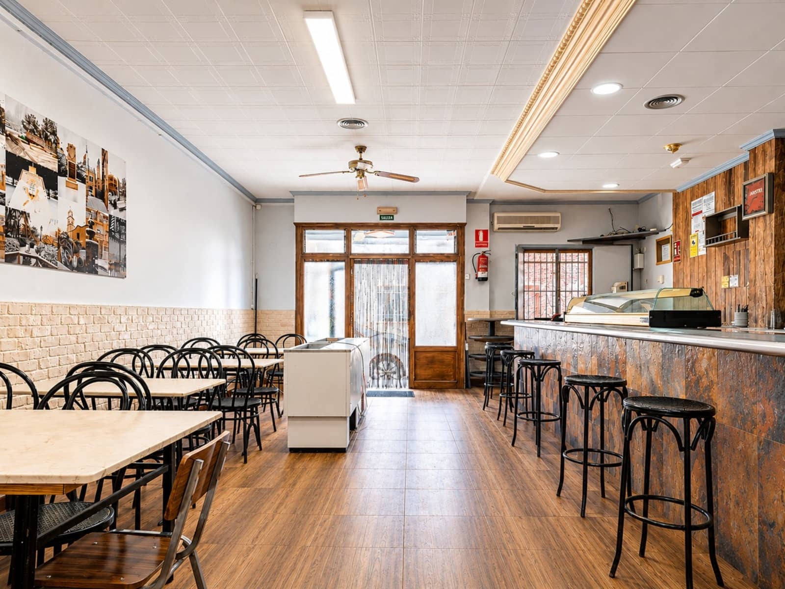 Restaurant/Bar for sale in Pinoso - € 74,500 (Ref: 9882494)
