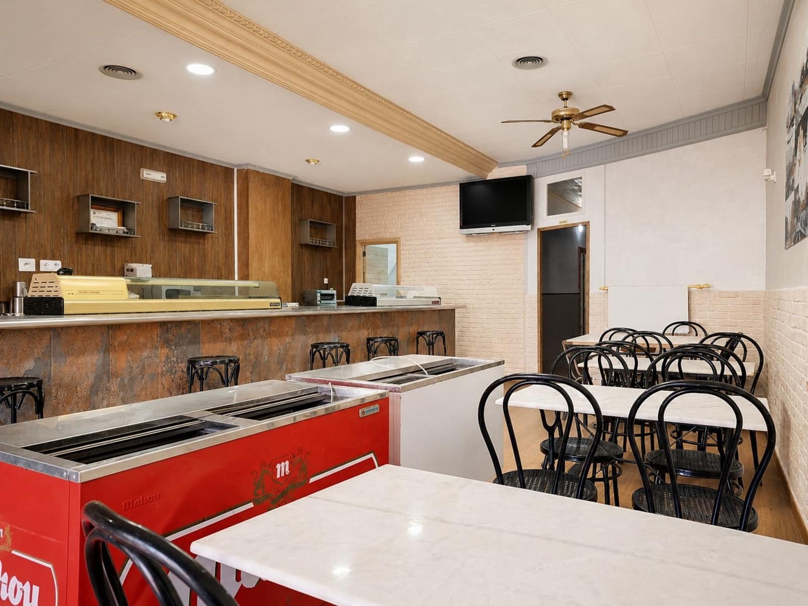 Restaurante/Bar para venda em Pinoso - 74 500 € (Ref: 9882494)