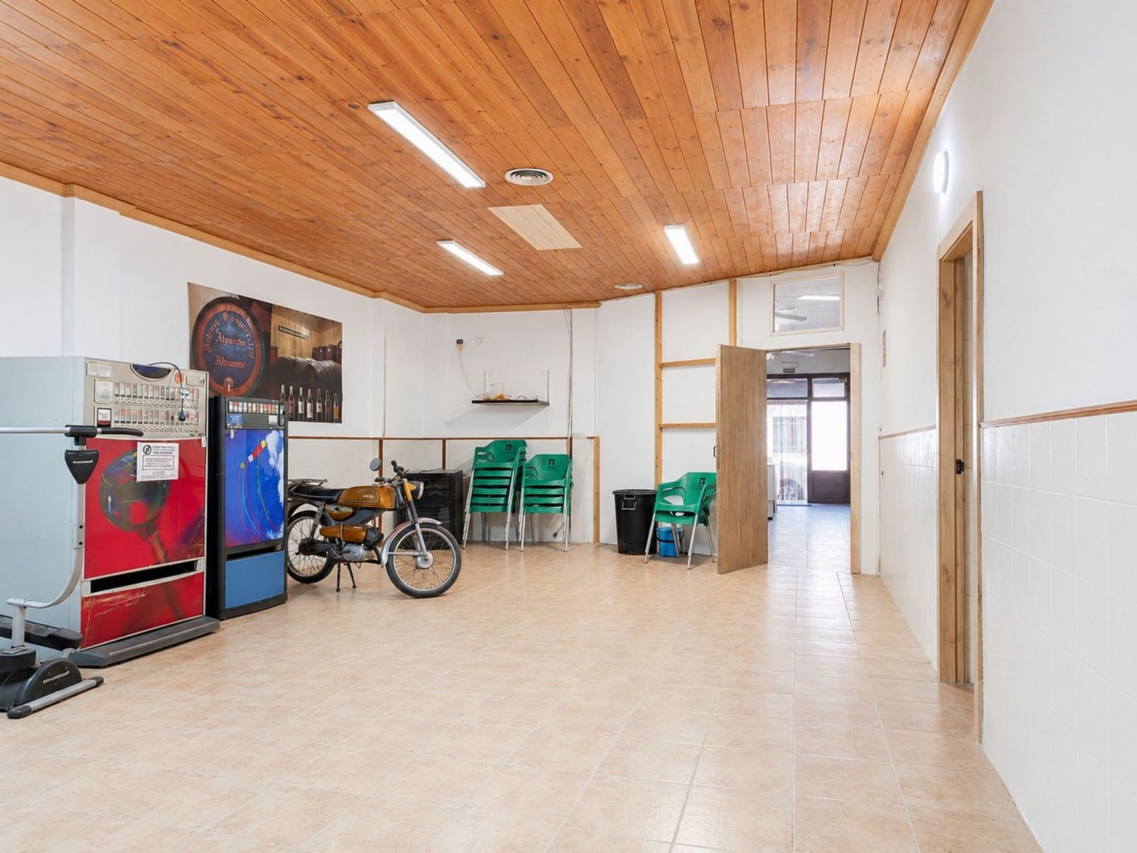 Restaurante/Bar para venda em Pinoso - 74 500 € (Ref: 9882494)