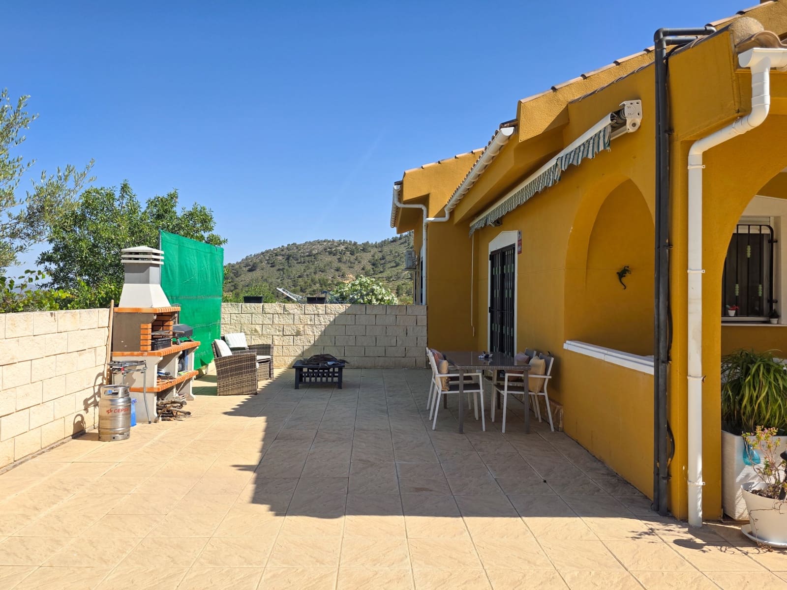 Chalet de 3 habitaciones en Abanilla en venta con piscina - 249.500 € (Ref: 9934856)