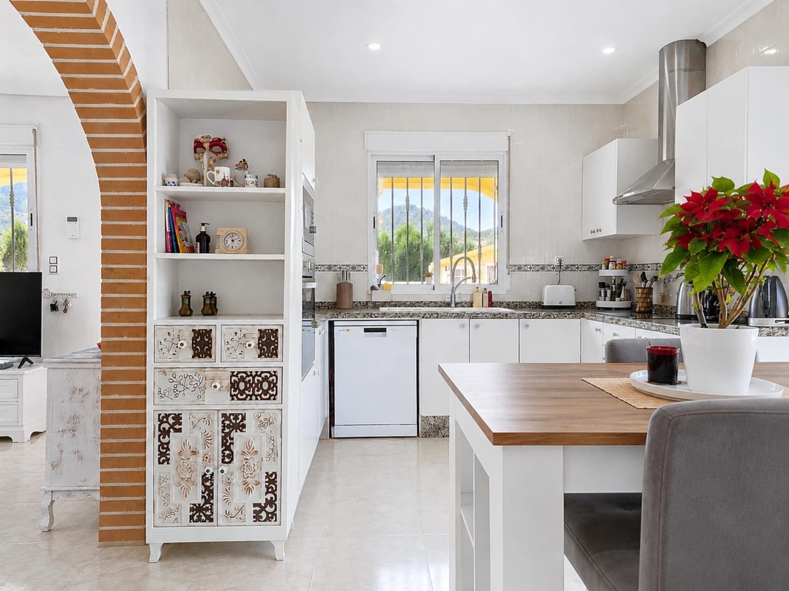 Chalet de 3 habitaciones en Abanilla en venta con piscina - 249.500 € (Ref: 9934856)