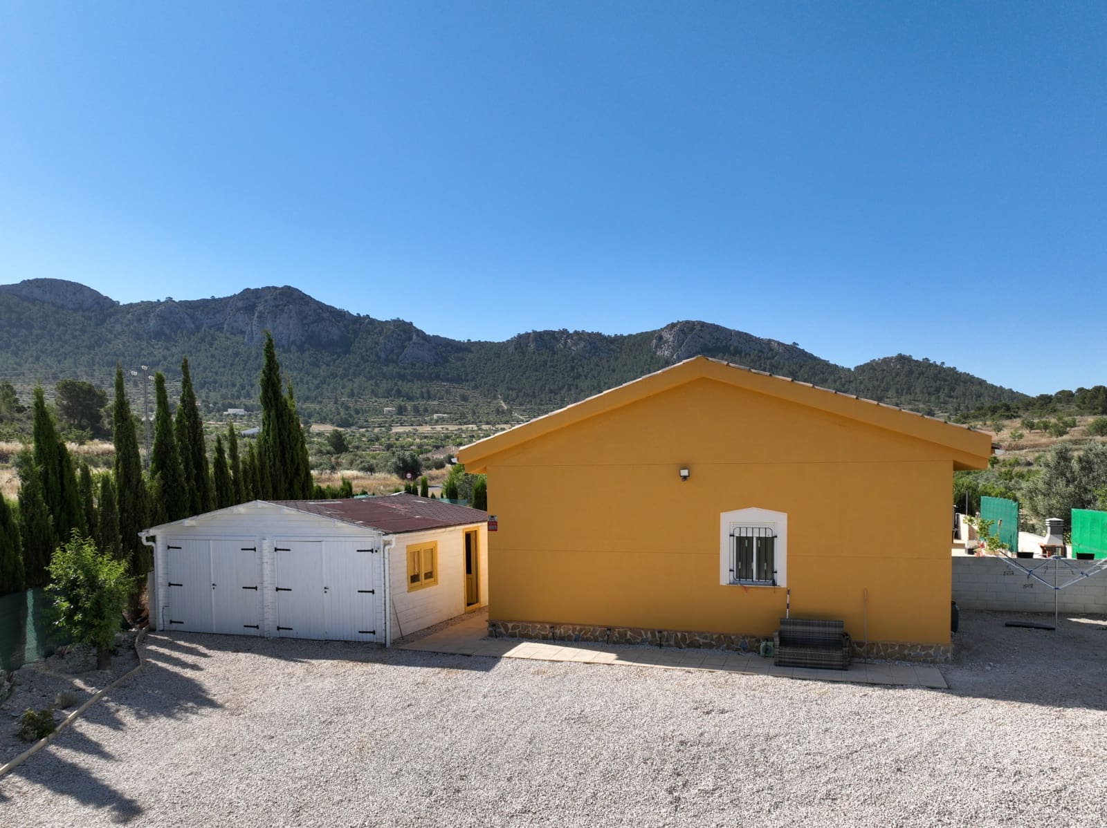 Chalet de 3 habitaciones en Abanilla en venta con piscina - 249.500 € (Ref: 9934856)