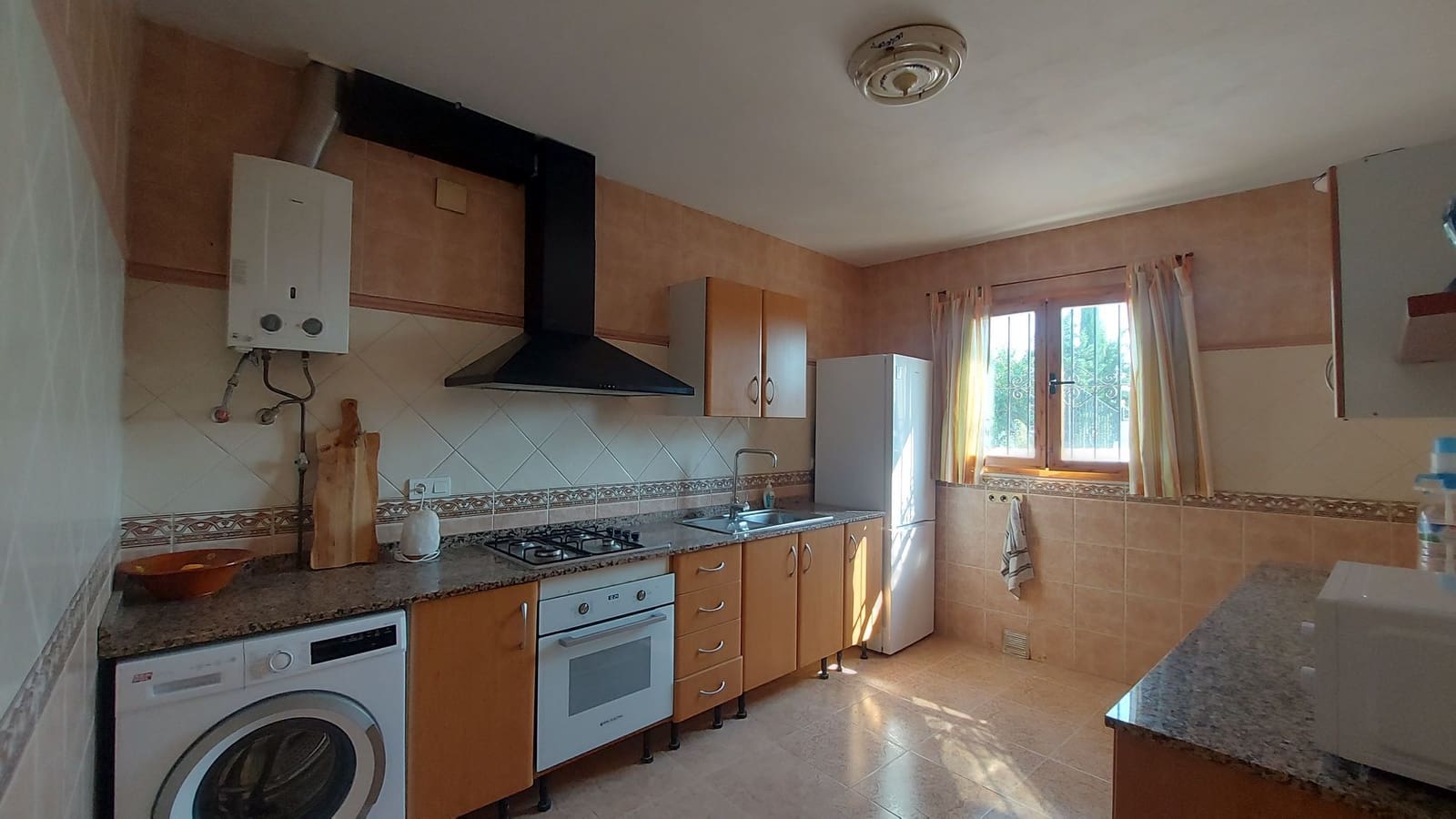 3 bedroom Cave House for sale in Los Olivos - € 97,500 (Ref: 9934858)