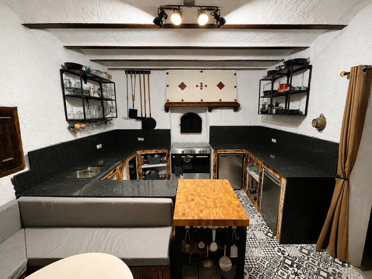 4 makuuhuone Maalaistalo myytävänä paikassa Freila - 549 950 € (Ref: 9958581)