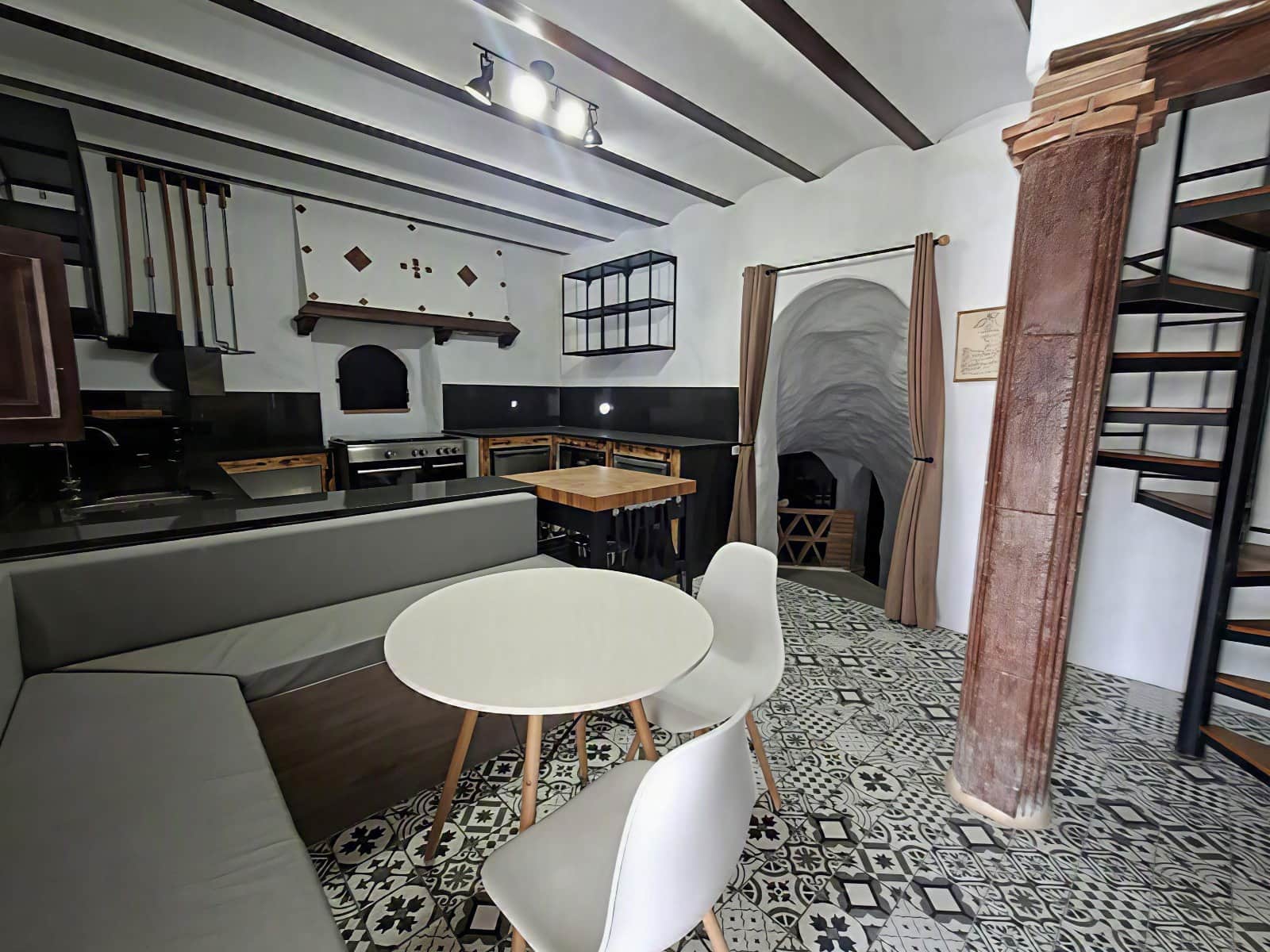 4 makuuhuone Maalaistalo myytävänä paikassa Freila - 549 950 € (Ref: 9958581)