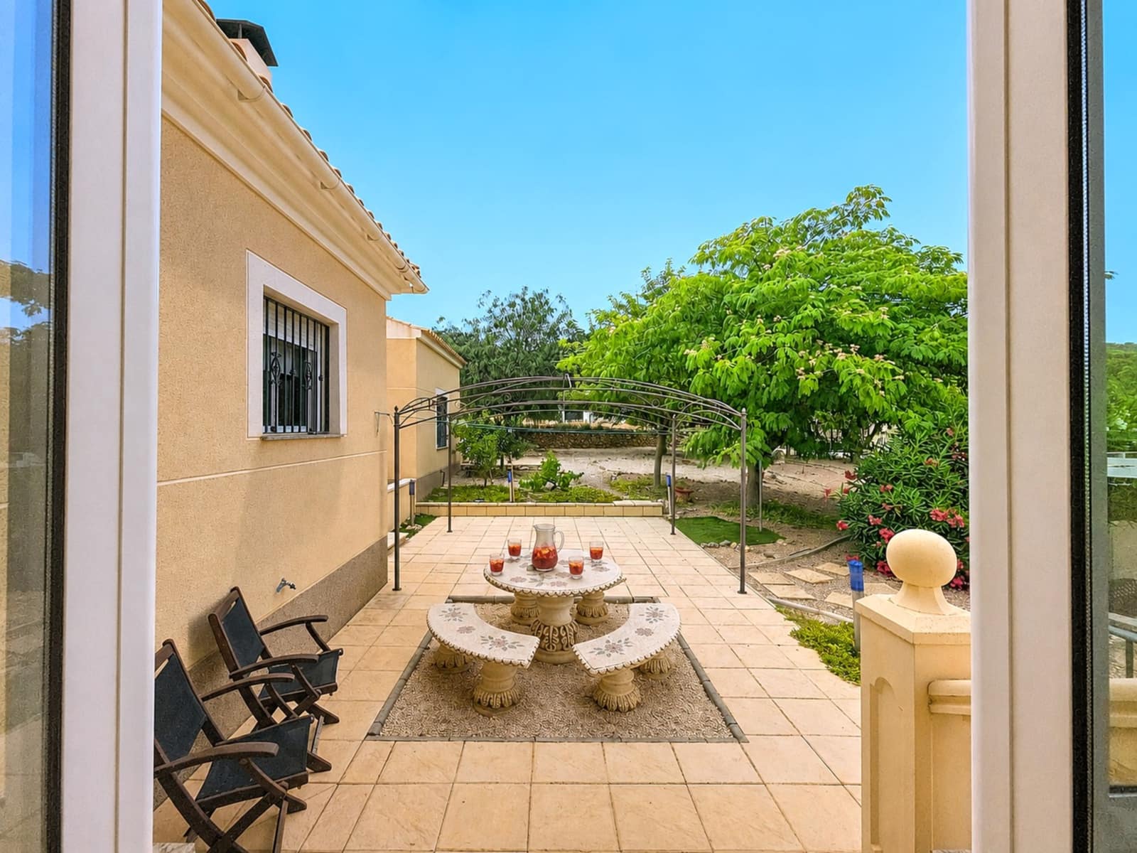 3 chambre Villa/Maison à vendre à Pinoso avec piscine garage - 329 500 € (Ref: 9981276)