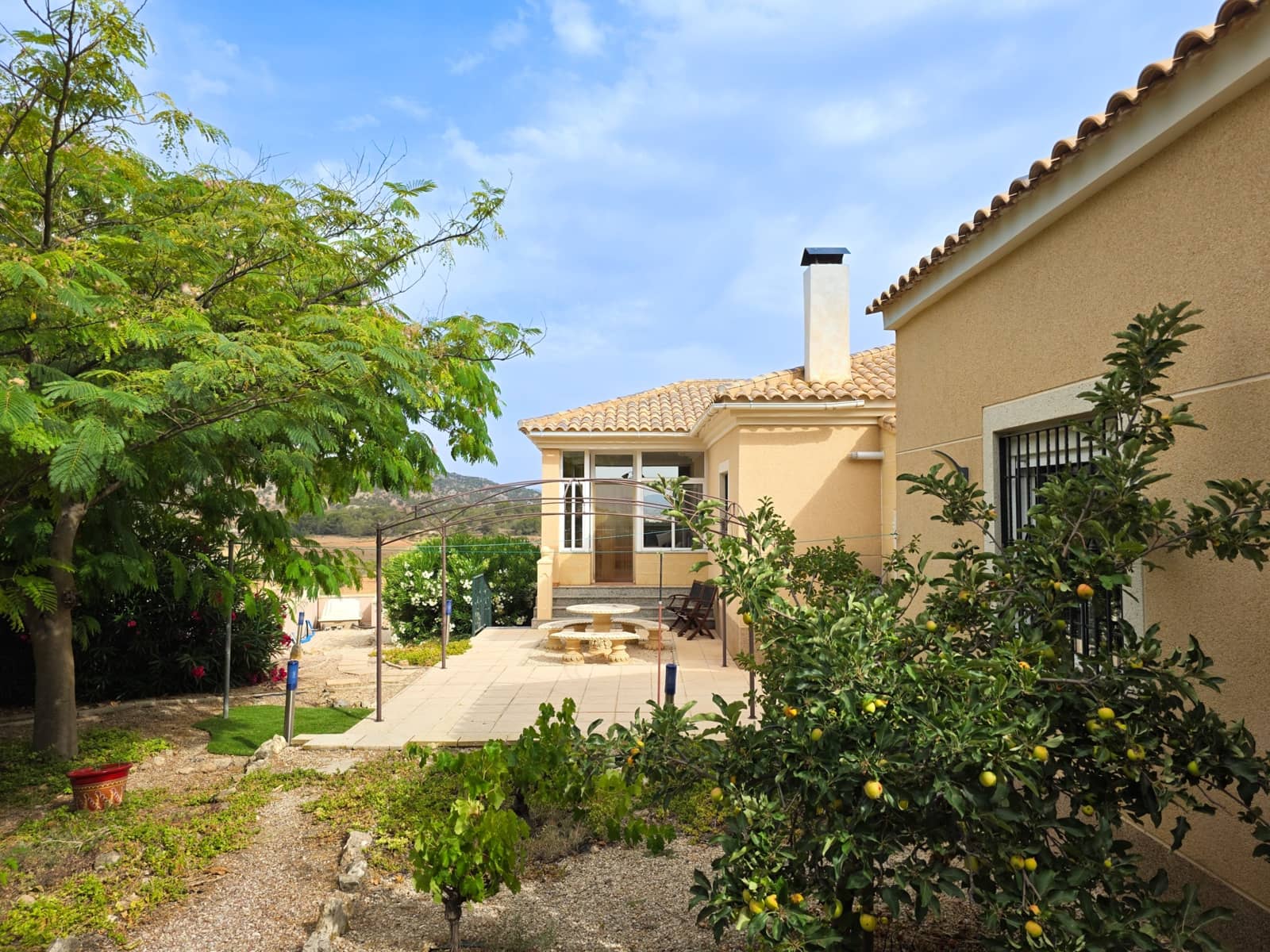 3 chambre Villa/Maison à vendre à Pinoso avec piscine garage - 329 500 € (Ref: 9981276)