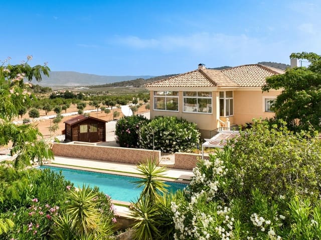 3 soverom Villa til salgs i Pinoso med svømmebasseng garasje - € 329 500 (Ref: 9981276)