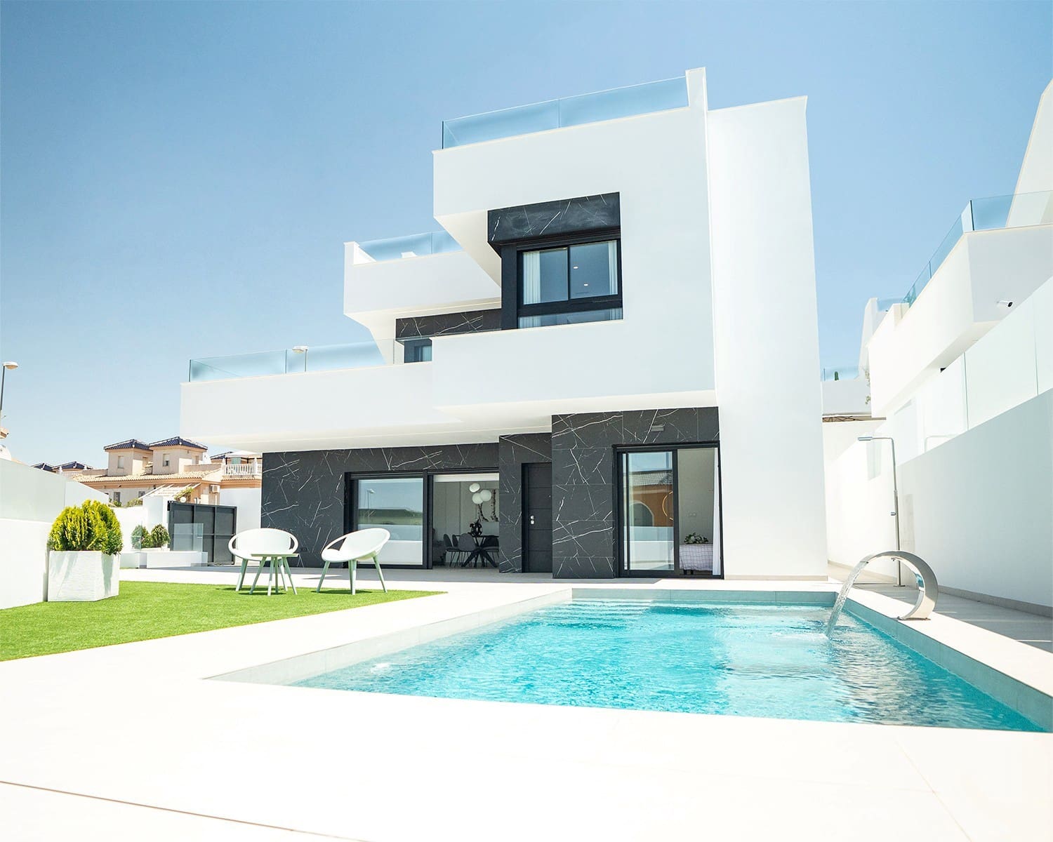 3 slaapkamer Villa te koop in San Miguel de Salinas met zwembad garage - € 570.000 (Ref: 10088455)