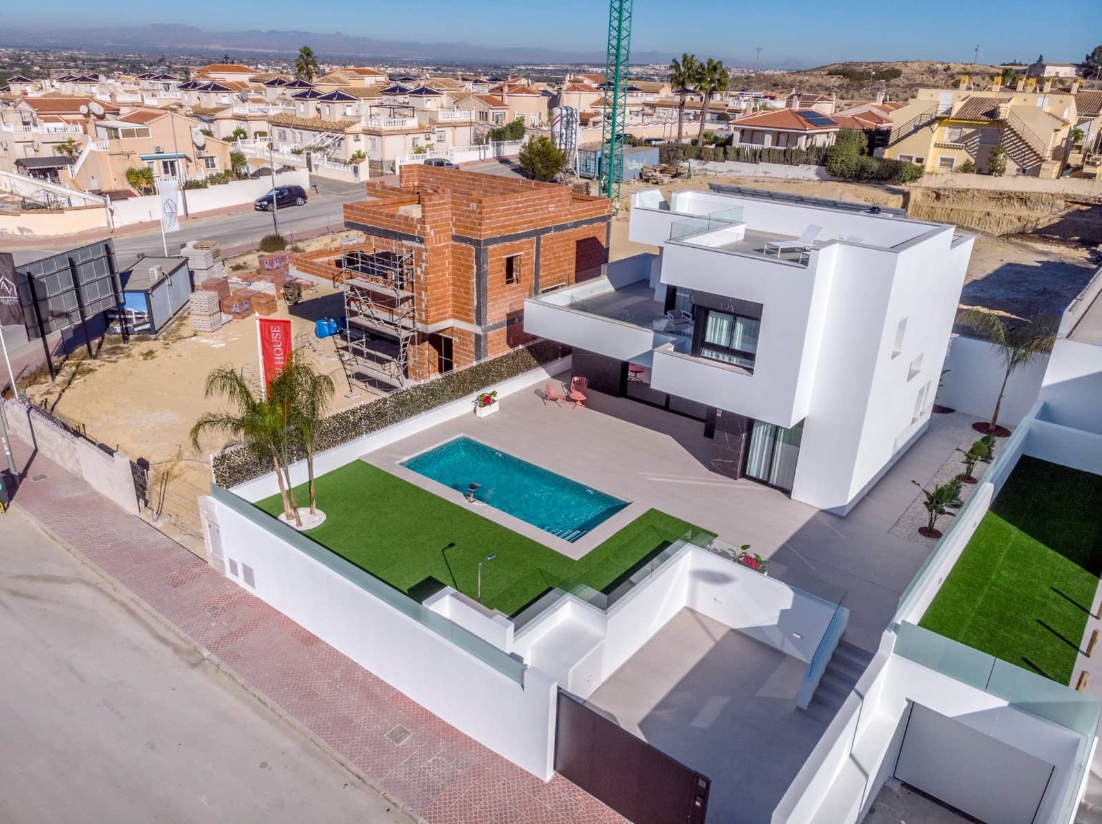 3 slaapkamer Villa te koop in San Miguel de Salinas met zwembad garage - € 570.000 (Ref: 10088455)