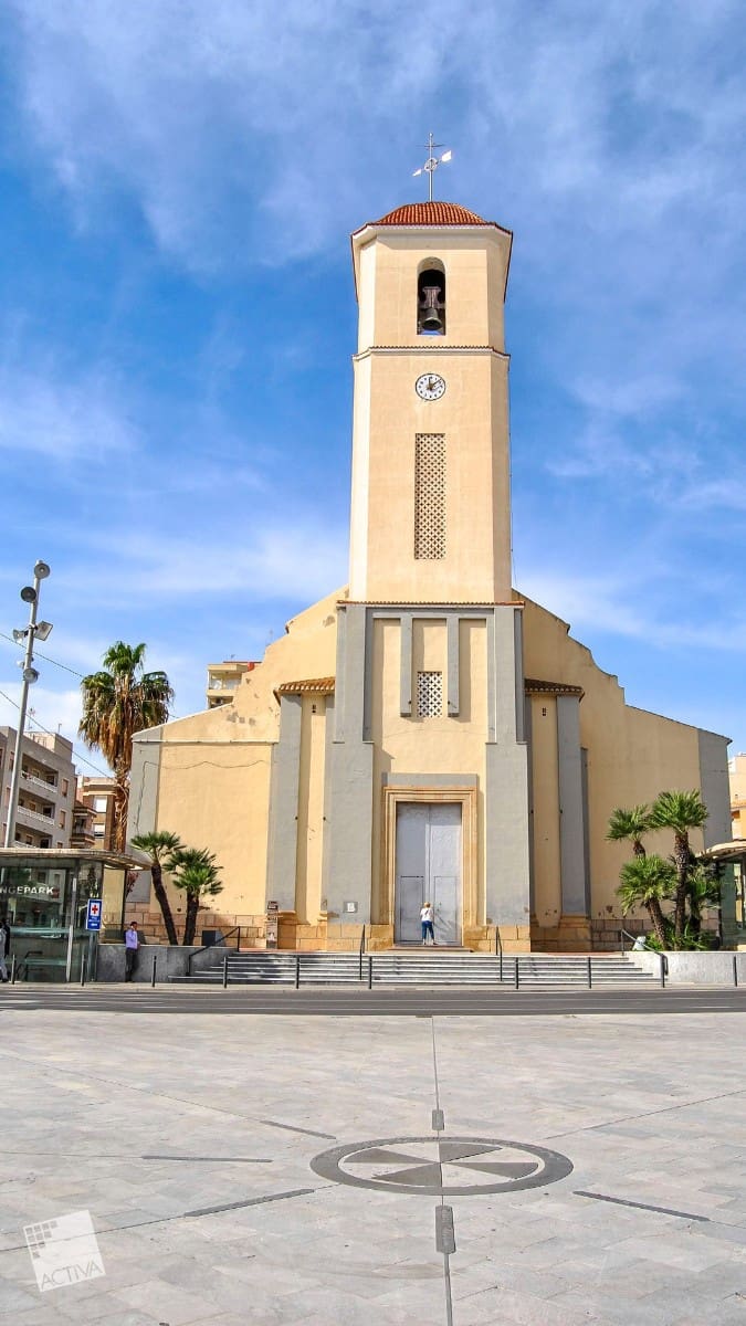 Apartamento de 2 habitaciones en Guardamar del Segura en venta con piscina - 215.000 € (Ref: 10095558)