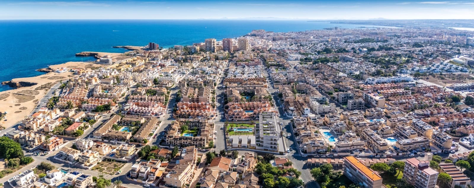 3 sypialnia Apartament na sprzedaż w Torrevieja z basenem garażem - 399 900 € (Ref: 10177533)