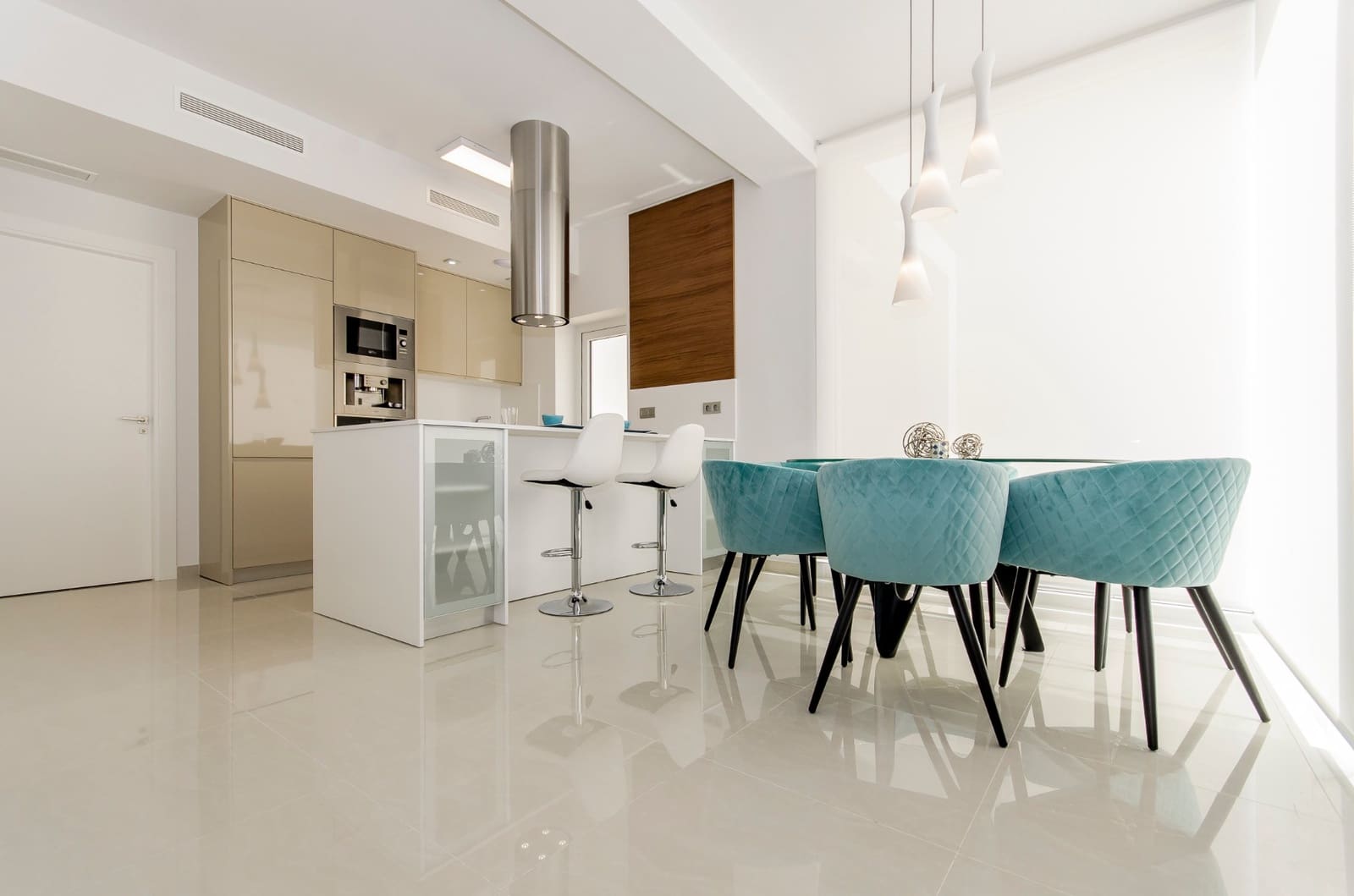 3 bedroom Villa for sale in La Manga del Mar Menor with pool garage - € 595,000 (Ref: 6452448)