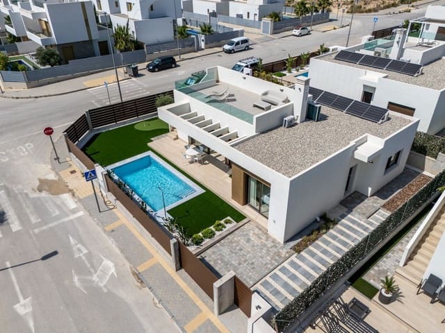 3 bedroom Villa for sale in San Miguel de Salinas with pool garage - € 469,900 (Ref: 6594599)