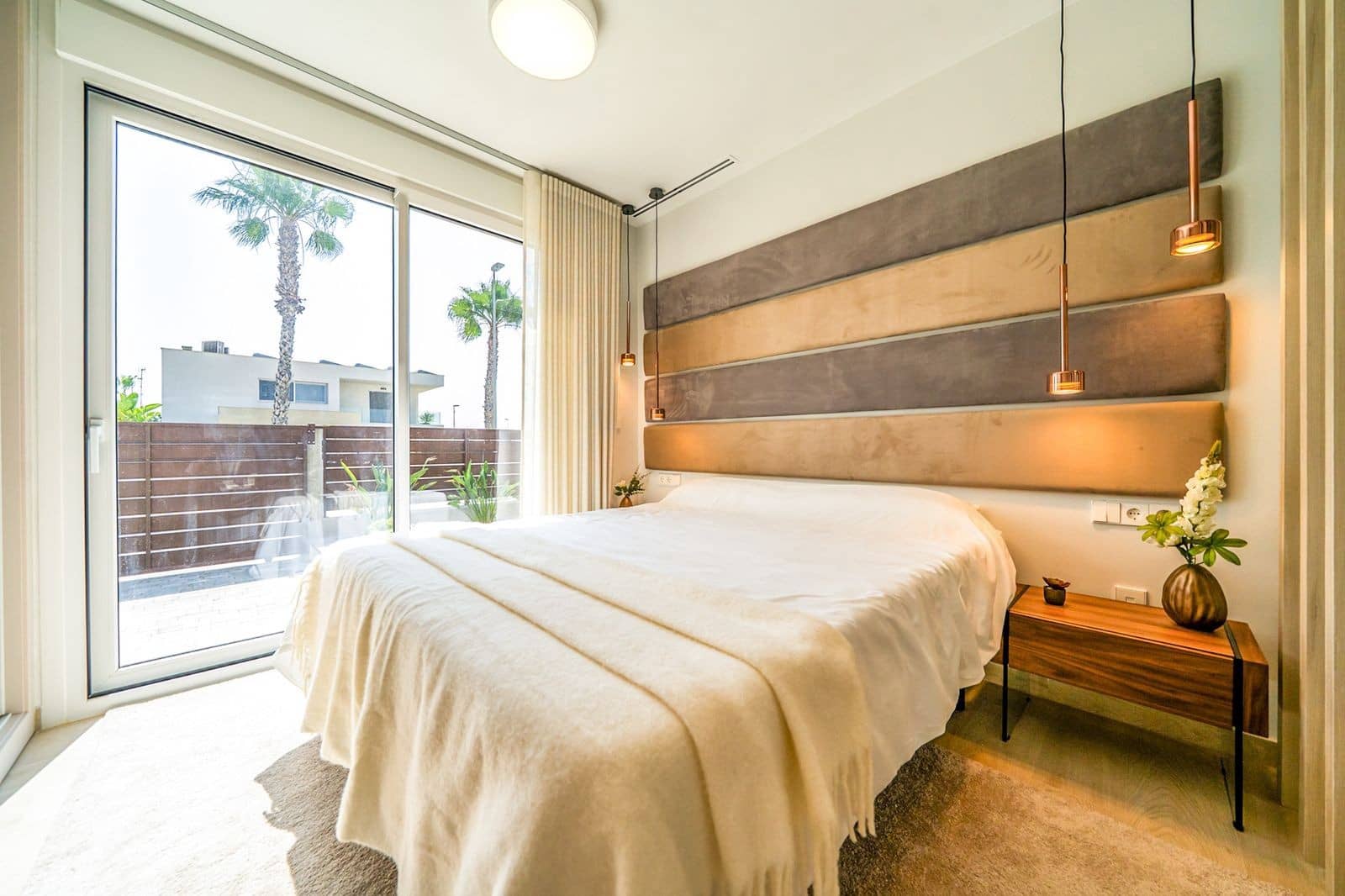 3 slaapkamer Villa te koop in San Miguel de Salinas met zwembad garage - € 469.900 (Ref: 6594599)