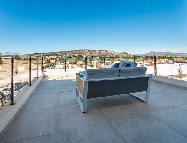 Chalet de 4 habitaciones en Algorfa en venta con piscina garaje - 679.000 € (Ref: 6708878)