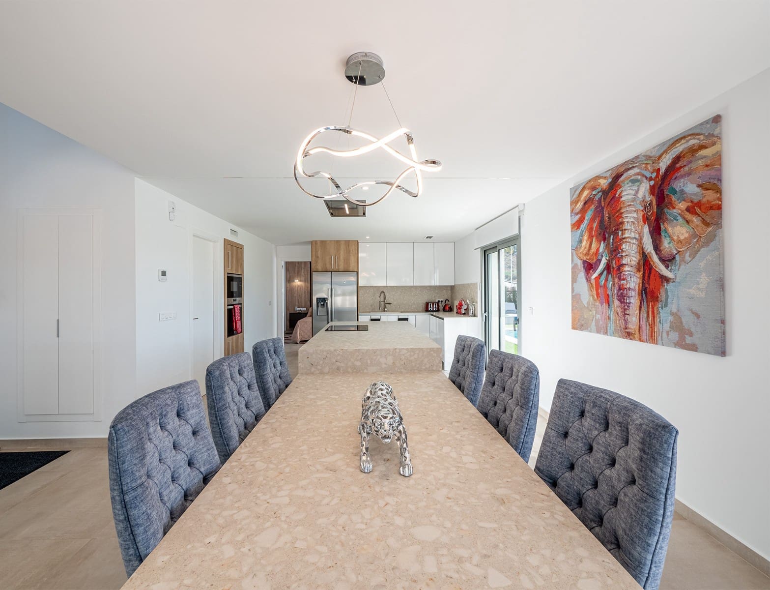 4 bedroom Villa for sale in Algorfa with pool garage - € 679,000 (Ref: 6708878)