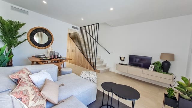 3 makuuhuone Huvila myytävänä paikassa San Pedro del Pinatar ciudad, San Pedro del Pinatar mukana uima-altaan 
autotalli - 369 000 € (Ref: 7312381)