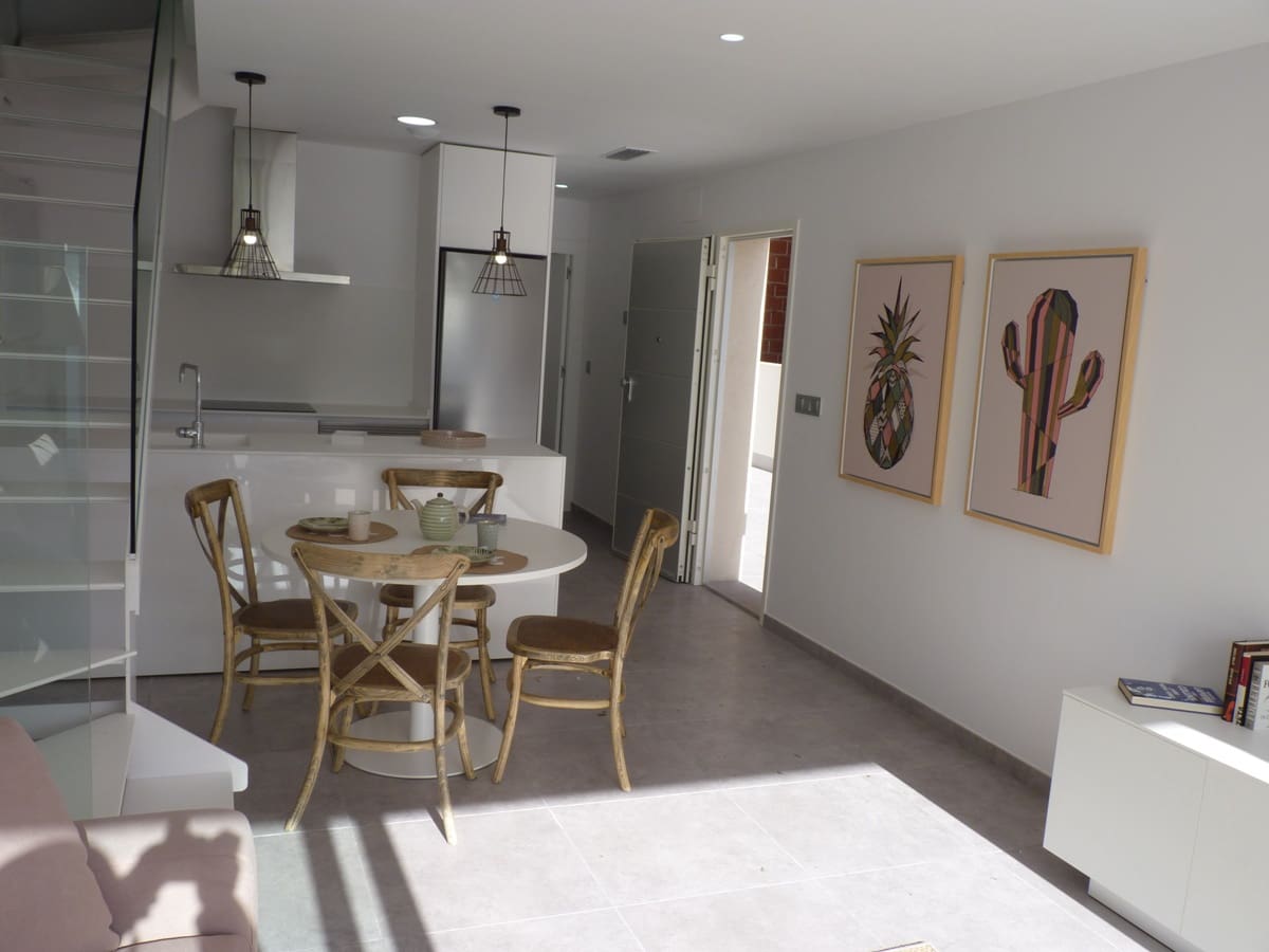 3 bedroom Villa for sale in Pilar de la Horadada with pool garage - € 379,900 (Ref: 7312410)