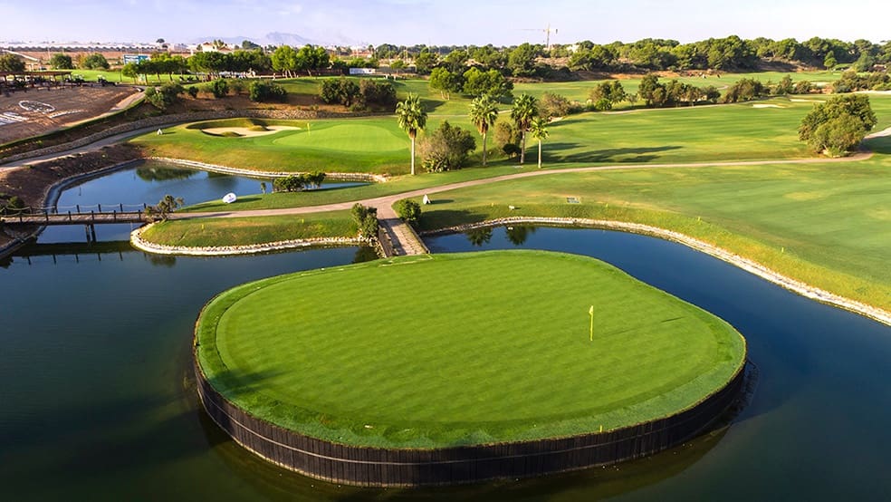 3 bedroom Villa for sale in Pilar de la Horadada with pool garage - € 379,900 (Ref: 7312410)