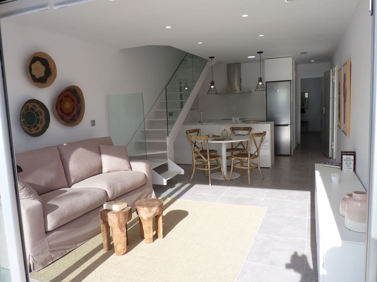 3 bedroom Villa for sale in Pilar de la Horadada with pool garage - € 379,900 (Ref: 7312410)